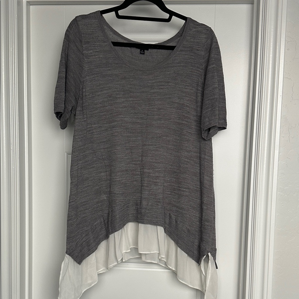 Torrid Charcoal and Ivory Short Sleeve Top